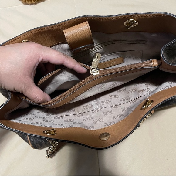 🌈 Lovely MK purse - Picture 5 of 9